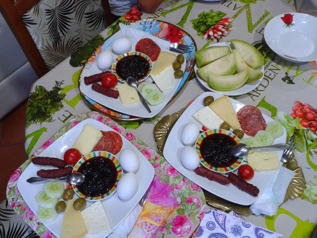 Pemaj Hostel Shkoder Luaran gambar