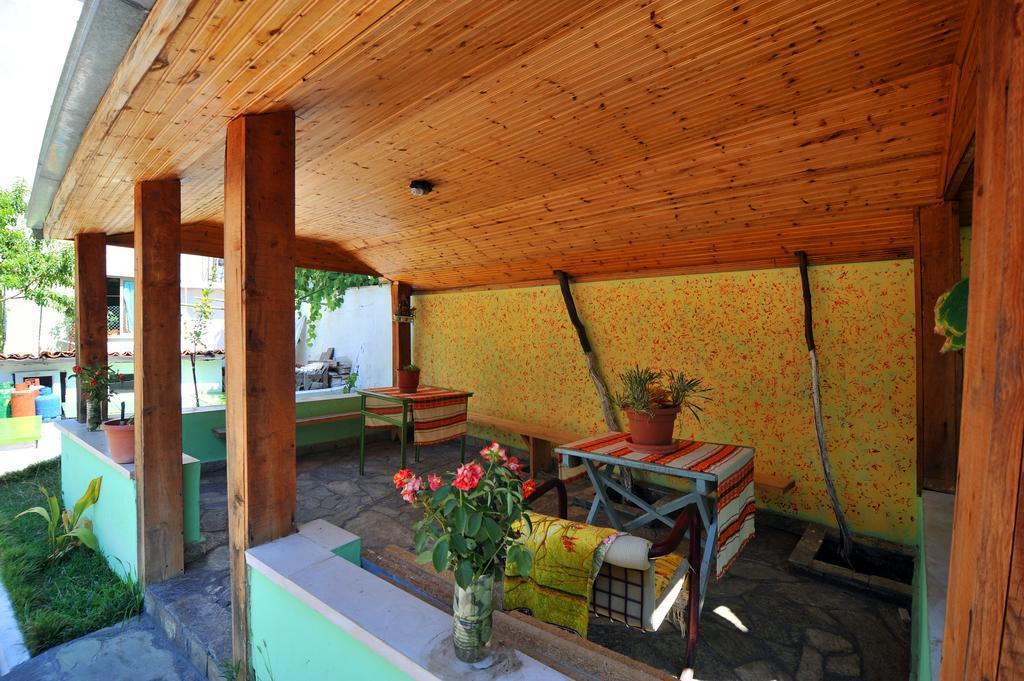 Pemaj Hostel Shkoder Luaran gambar