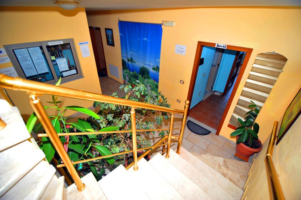 Pemaj Hostel Shkoder Luaran gambar