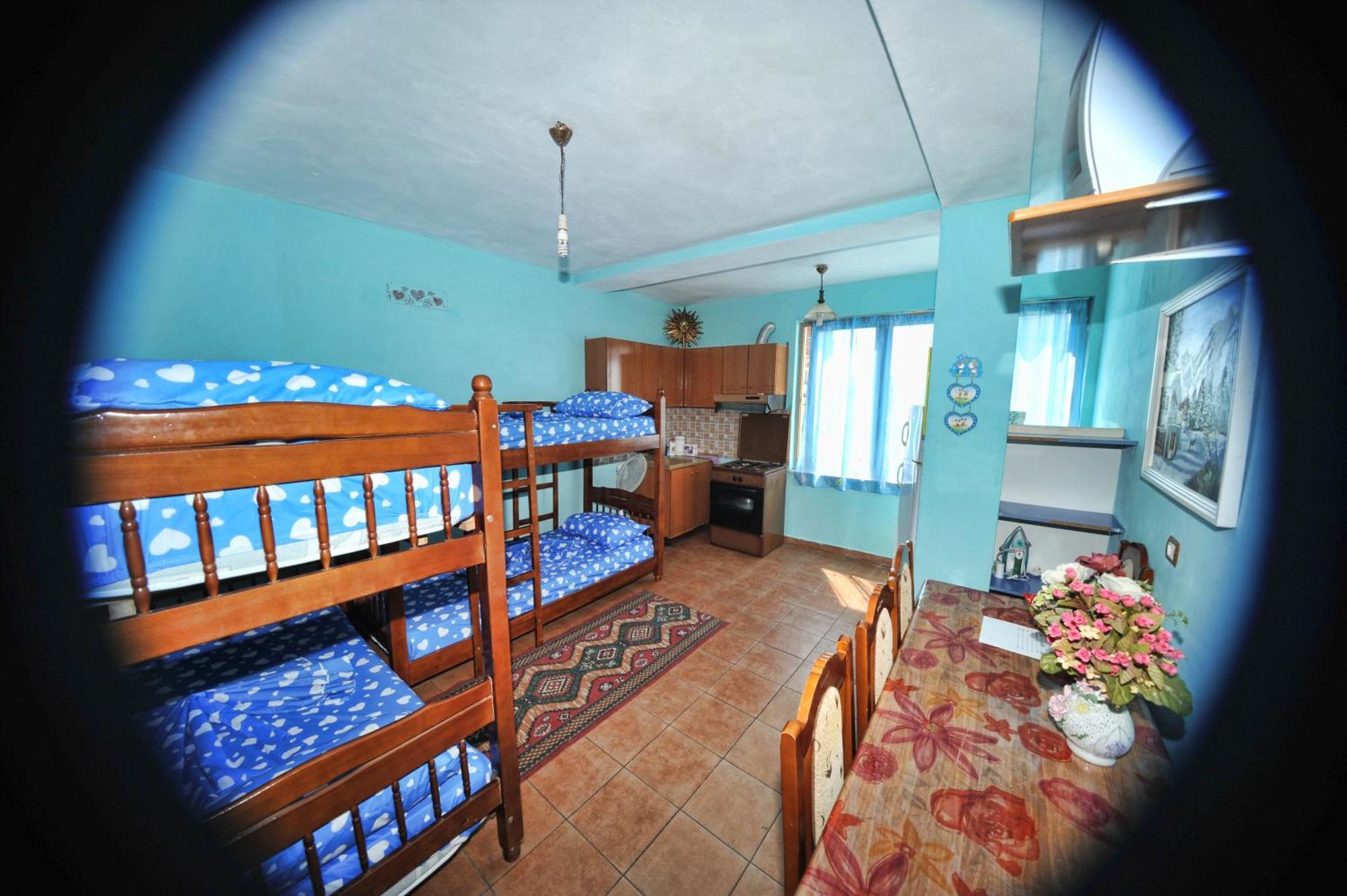 Pemaj Hostel Shkoder Bilik gambar