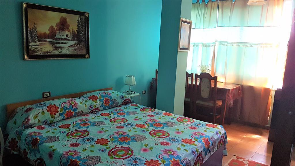 Pemaj Hostel Shkoder Luaran gambar