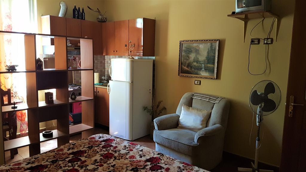 Pemaj Hostel Shkoder Luaran gambar