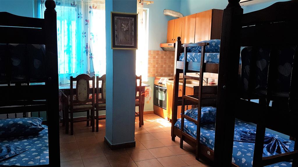 Pemaj Hostel Shkoder Luaran gambar