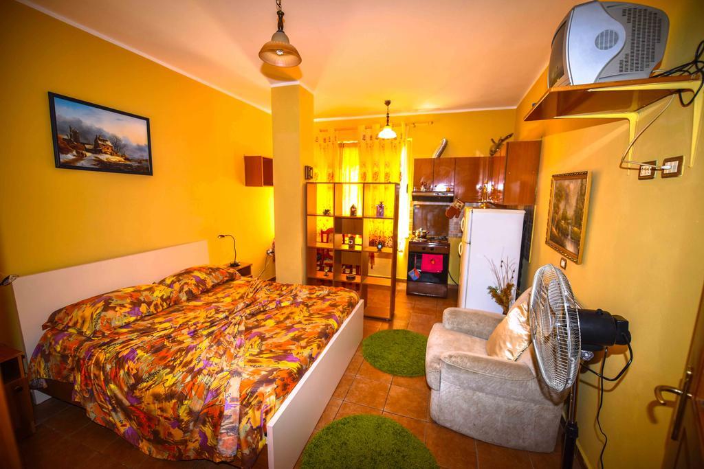 Pemaj Hostel Shkoder Luaran gambar