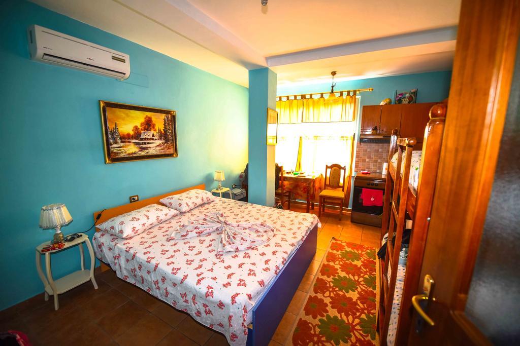 Pemaj Hostel Shkoder Luaran gambar